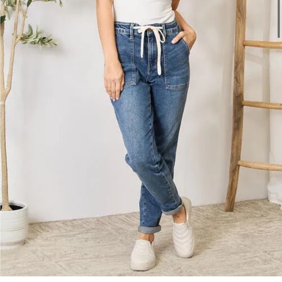 Judy Blue Woman's Dark Blue High-Waist Drawstring Joggers Jeans Sz 15/32 - Picture 1 of 9